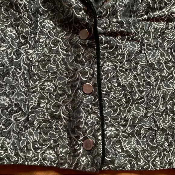 Christopher & Banks SmallMetallic Floral Brocade Vest - Picture 6 of 7